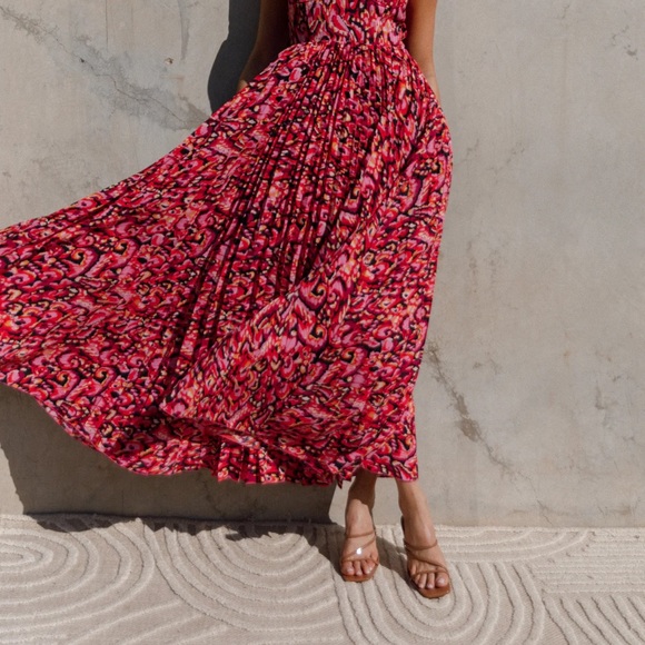 Petal & Pup Red and Black Pleated Maxi Dress - Picture 2 of 7